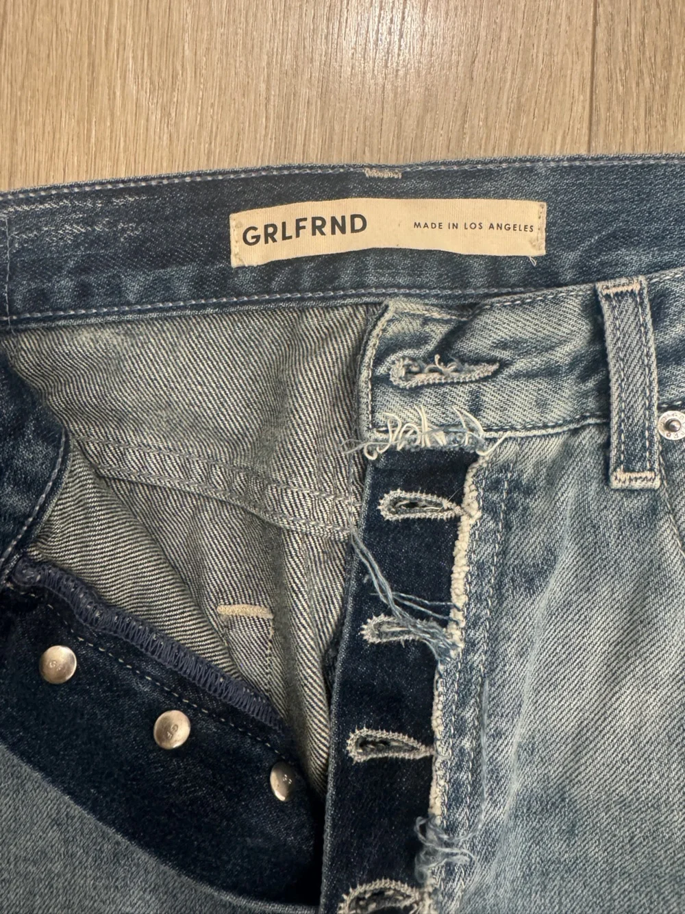GRLFRND Men's Distressed Washed Blue Straight Jeans - Picture 5 of 9